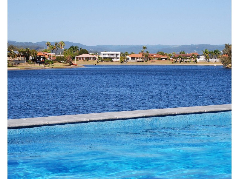 76 Burleigh Street, Burleigh Waters QLD 4220