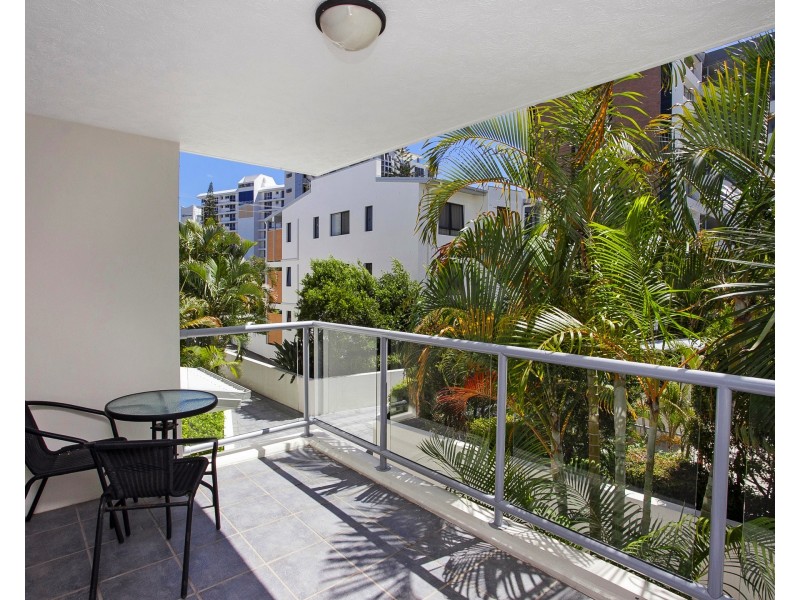 16/6 Fifth Avenue, Burleigh Heads QLD 4220