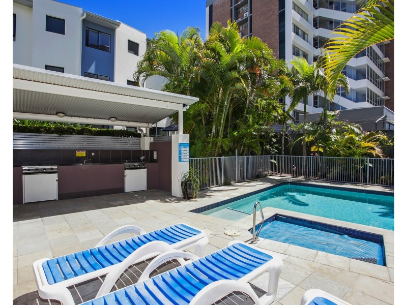 16/6 Fifth Avenue, Burleigh Heads QLD 4220