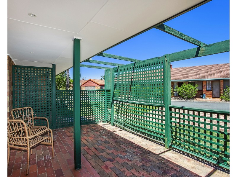 12/12 Landau Court, Miami QLD 4220