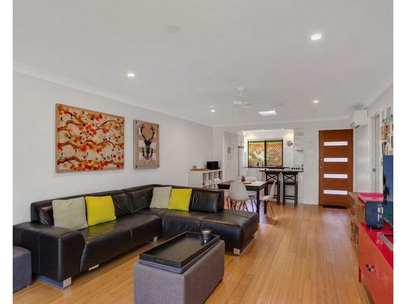 12/12 Landau Court, Miami QLD 4220