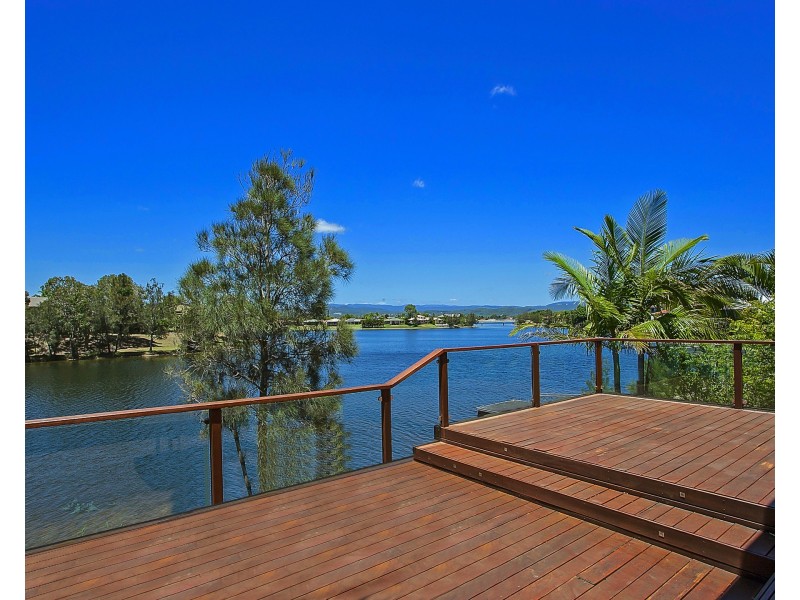 52 Honeyeater Dr, Burleigh Waters QLD 4220