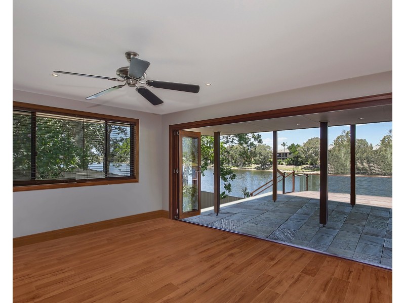 52 Honeyeater Dr, Burleigh Waters QLD 4220
