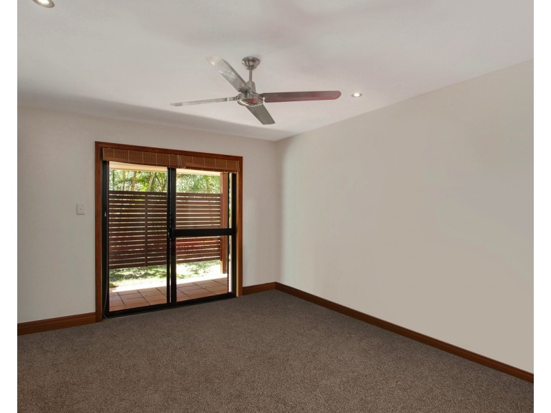 52 Honeyeater Dr, Burleigh Waters QLD 4220