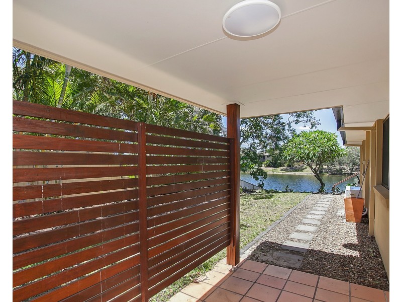 52 Honeyeater Dr, Burleigh Waters QLD 4220