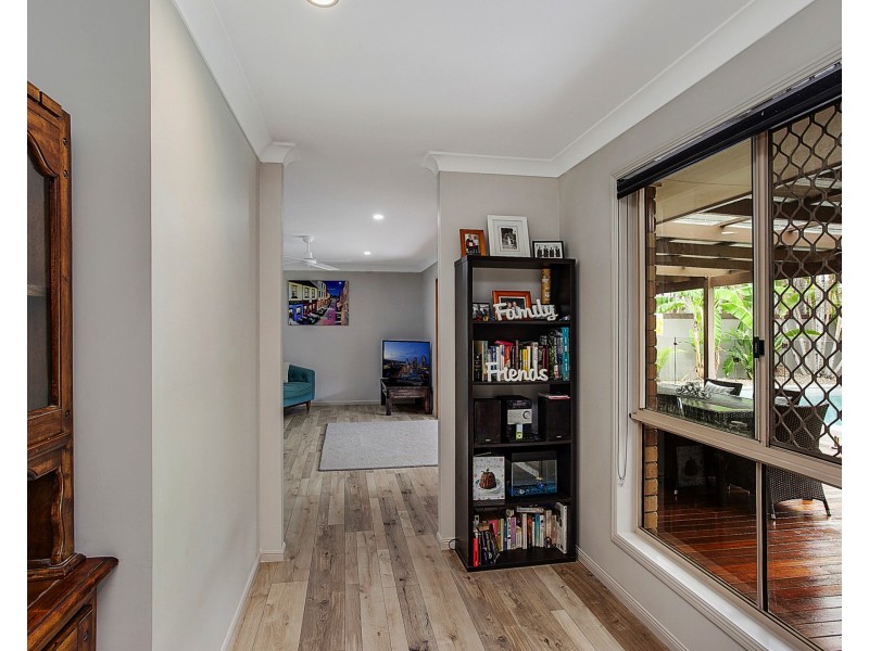 9 Thornleigh Crescent, Varsity Lakes QLD 4227