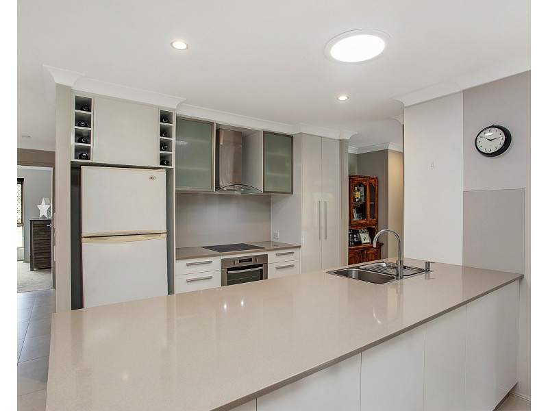 9 Thornleigh Crescent, Varsity Lakes QLD 4227