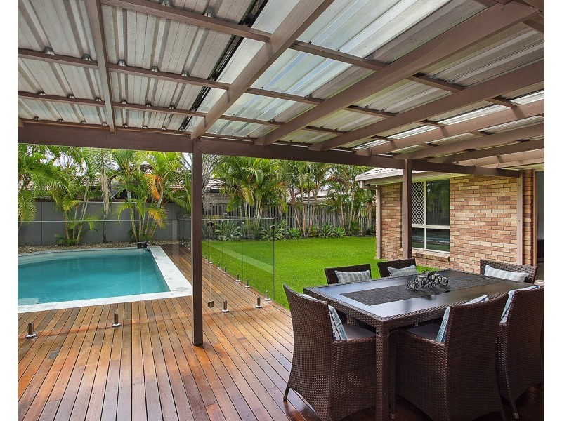 9 Thornleigh Crescent, Varsity Lakes QLD 4227