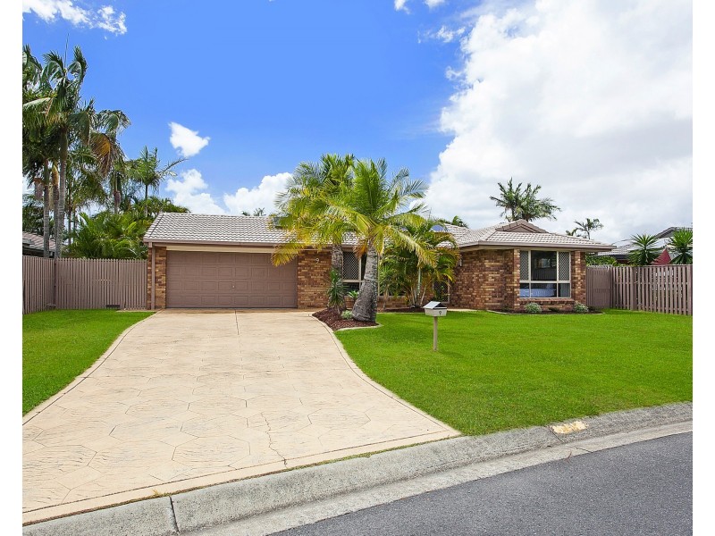 9 Thornleigh Crescent, Varsity Lakes QLD 4227