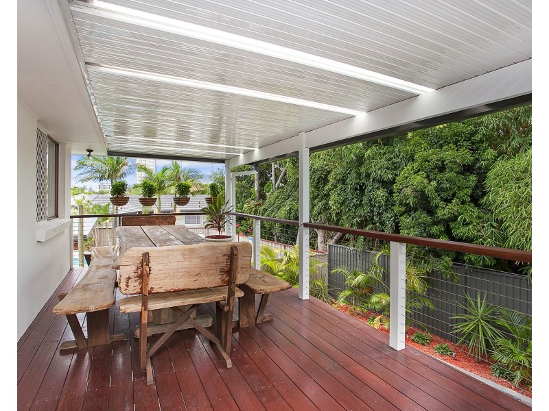 6 Seahawk Cres, Burleigh Waters QLD 4220