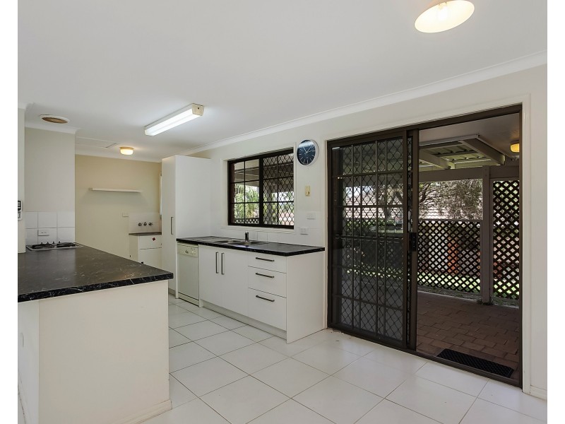 2/160 Bardon Avenue, Miami QLD 4220