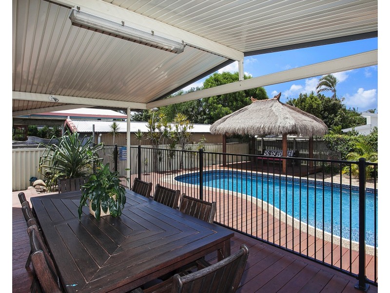 19 Lesley Avenue, Miami QLD 4220