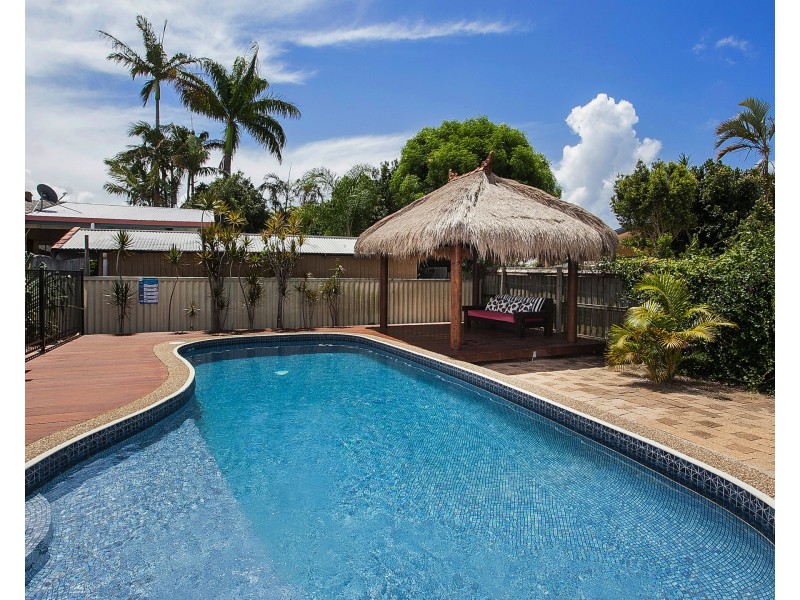 19 Lesley Avenue, Miami QLD 4220