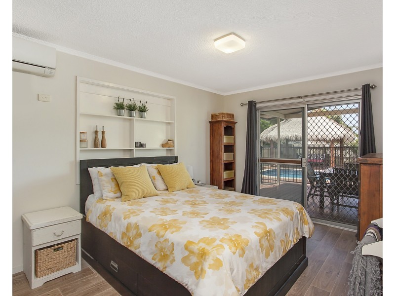 19 Lesley Avenue, Miami QLD 4220