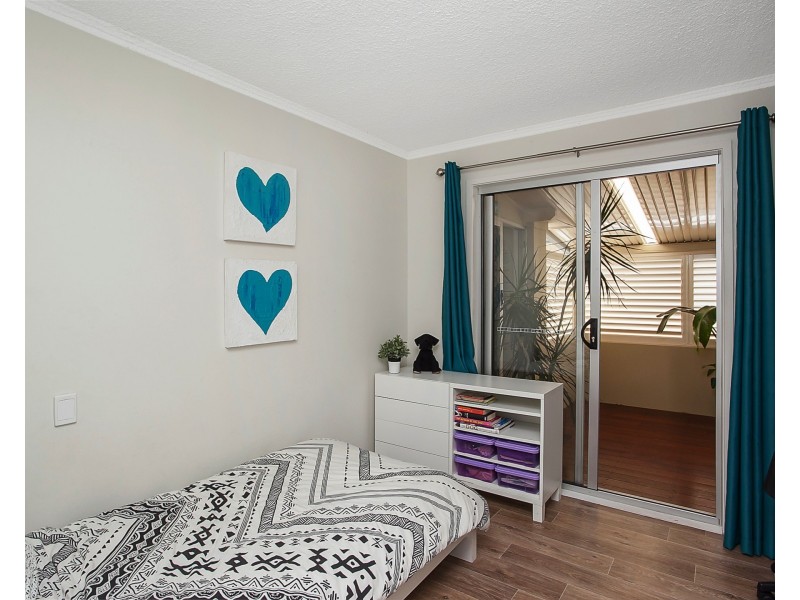 19 Lesley Avenue, Miami QLD 4220