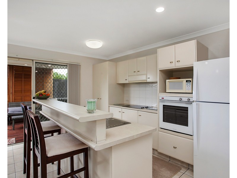 10 Gardendale Cres, Burleigh Waters QLD 4220