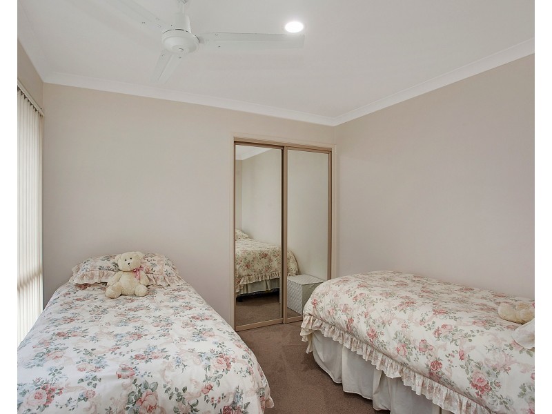 10 Gardendale Cres, Burleigh Waters QLD 4220