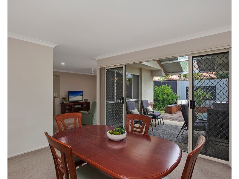 10 Gardendale Cres, Burleigh Waters QLD 4220