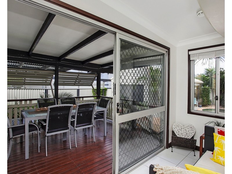 4 Anzac Parade, Burleigh Heads QLD 4220