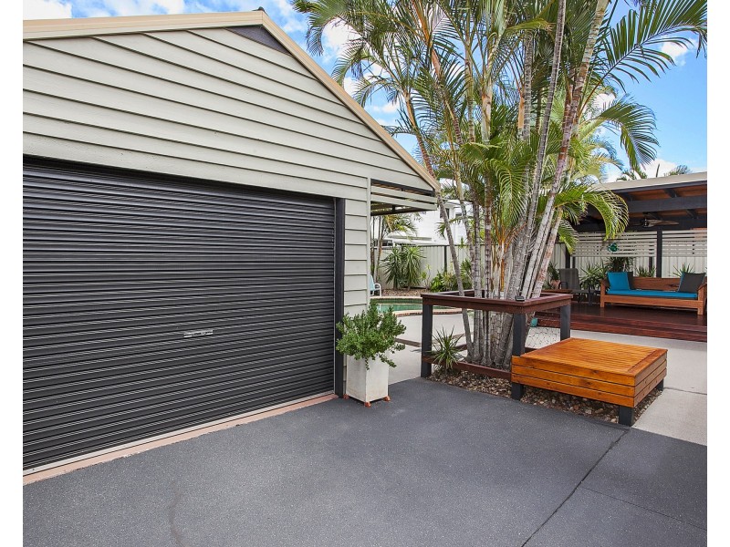 4 Anzac Parade, Burleigh Heads QLD 4220