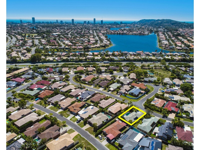 12 Nozomi St, Burleigh Waters QLD 4220