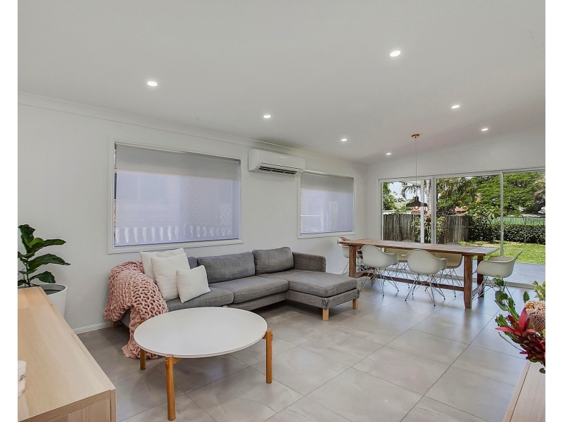 78 Chainey Ave, Miami QLD 4220