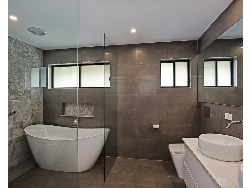 48 Jabiru Ave, Burleigh Waters QLD 4220