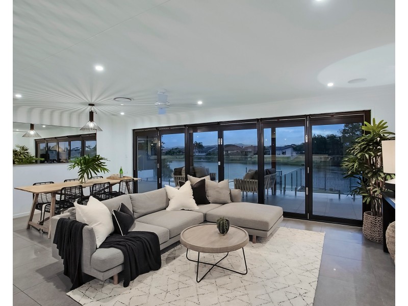 48 Jabiru Ave, Burleigh Waters QLD 4220