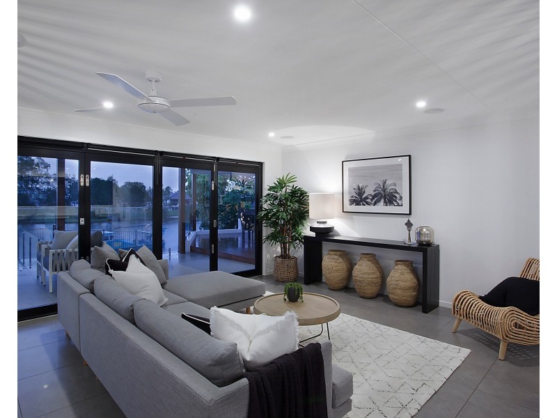48 Jabiru Ave, Burleigh Waters QLD 4220