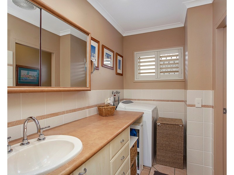 8/70 Marine Parade, Miami QLD 4220