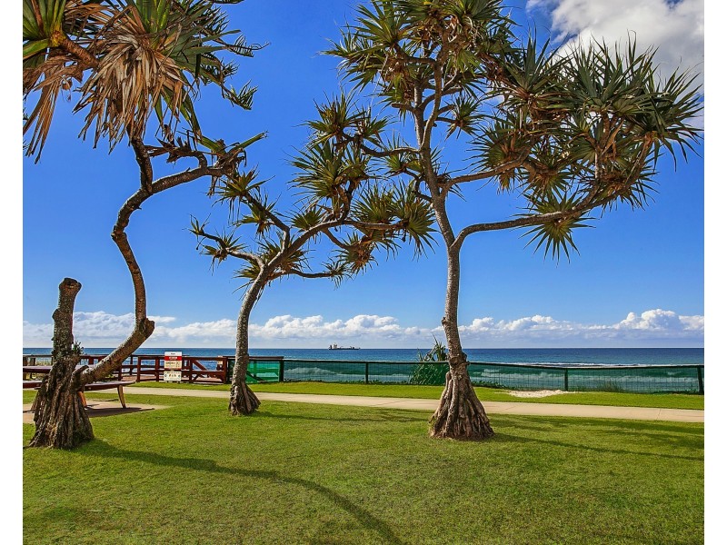 8/70 Marine Parade, Miami QLD 4220