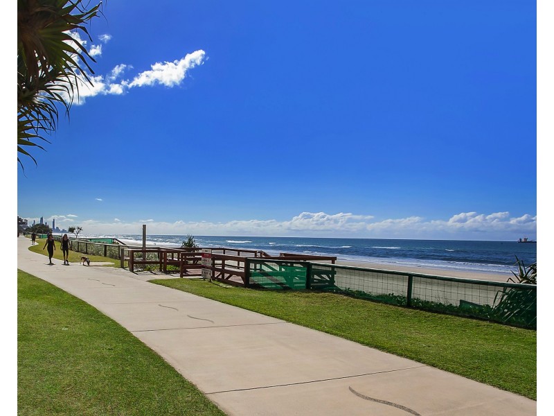 8/70 Marine Parade, Miami QLD 4220