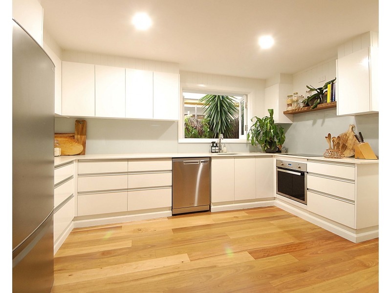 78 Albion Ave, Miami QLD 4220