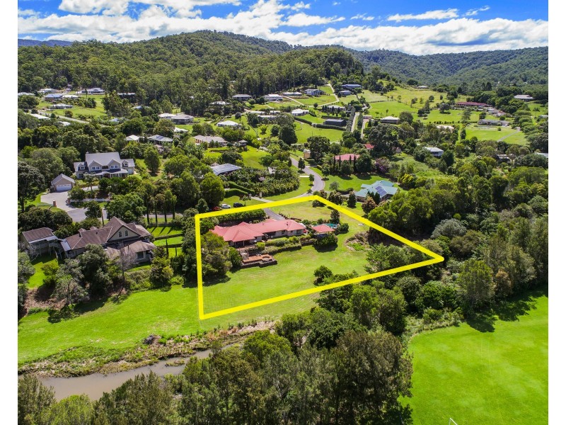 10 Fairy Wren Ct, Bonogin QLD 4213