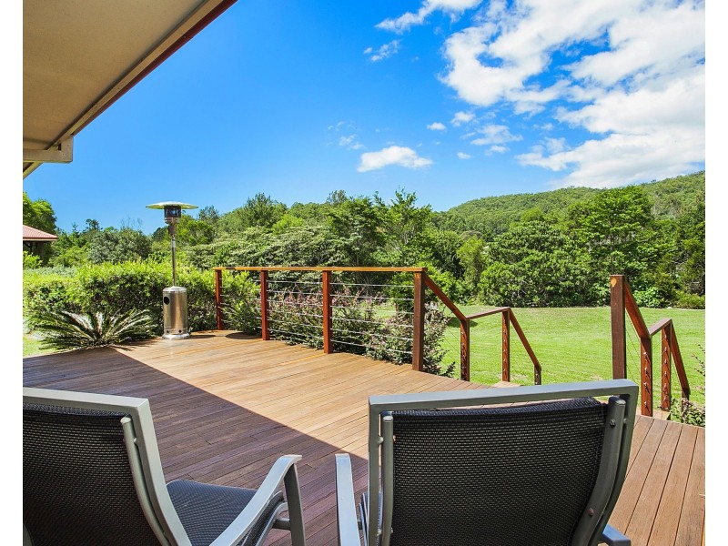 10 Fairy Wren Ct, Bonogin QLD 4213