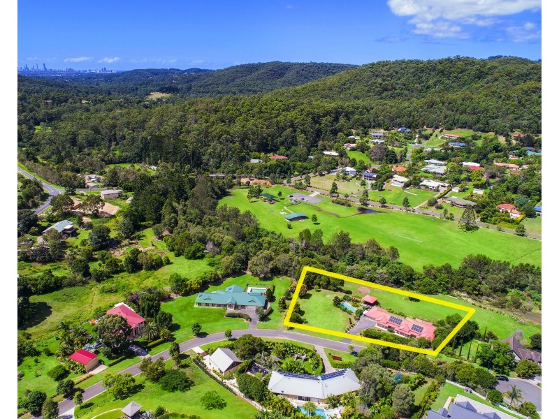 10 Fairy Wren Ct, Bonogin QLD 4213