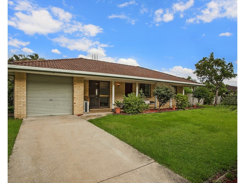 152 Burleigh St, Burleigh Waters QLD 4220