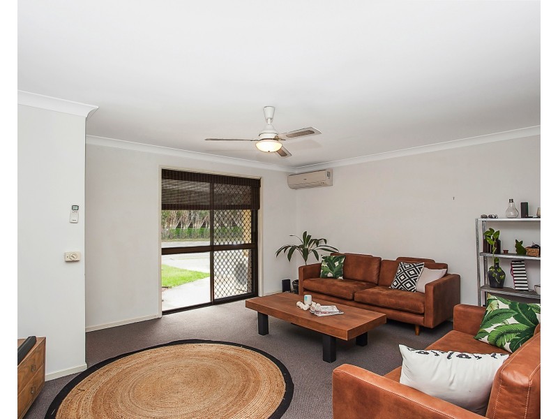 152 Burleigh St, Burleigh Waters QLD 4220
