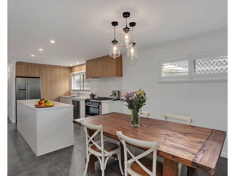 3 Chainey Ave, Miami QLD 4220