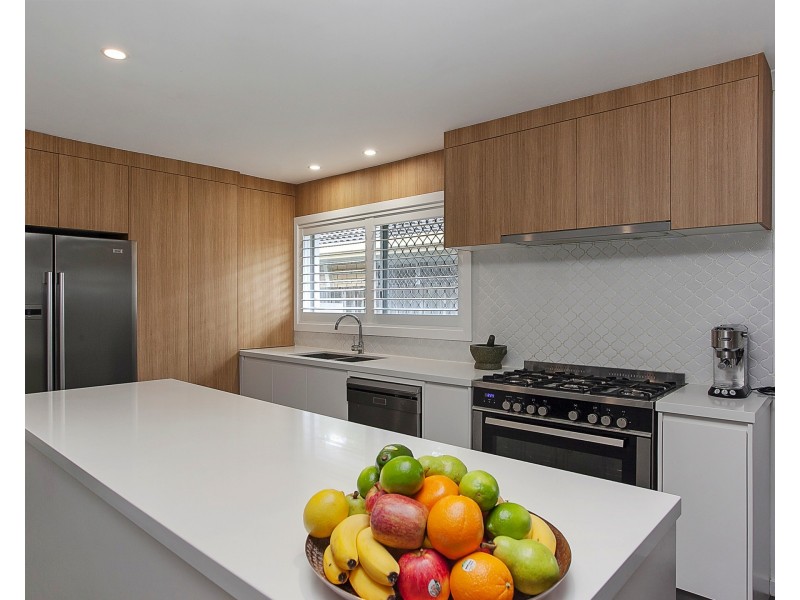 3 Chainey Ave, Miami QLD 4220