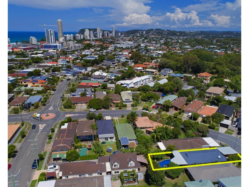 3 Chainey Ave, Miami QLD 4220