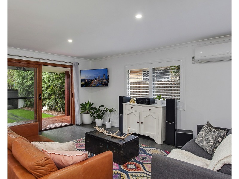 3 Chainey Ave, Miami QLD 4220