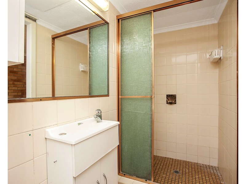 9/55 Duet Drive, Mermaid Waters QLD 4218