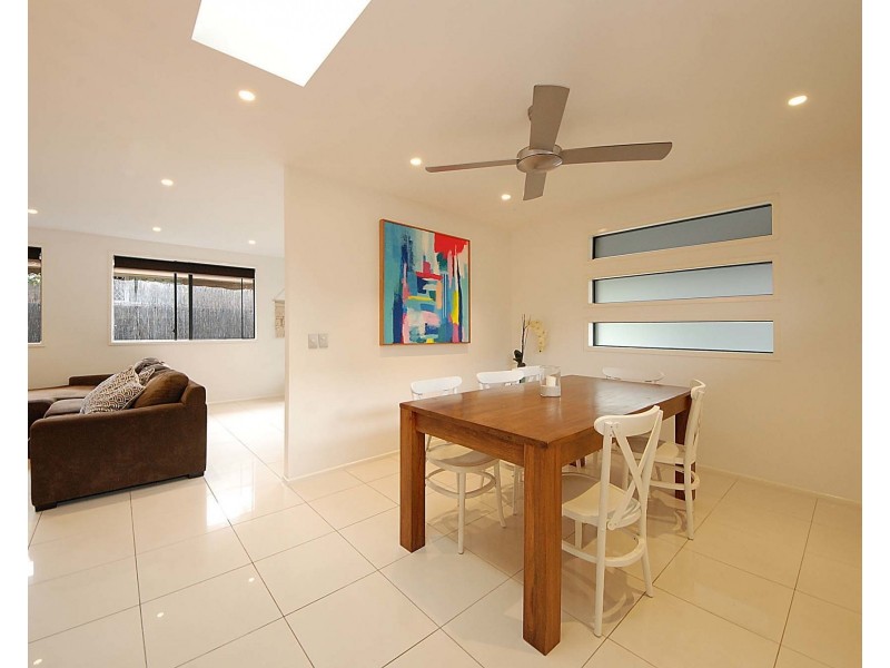 160 Nobby Pde, Miami QLD 4220