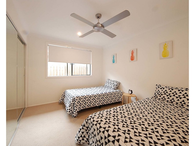 160 Nobby Pde, Miami QLD 4220