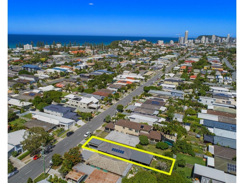 160 Nobby Pde, Miami QLD 4220