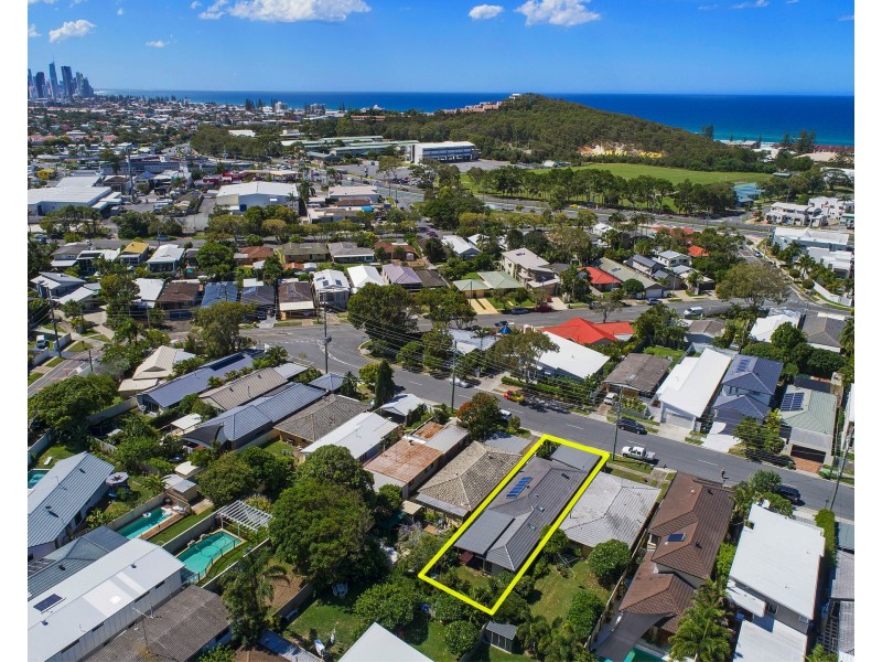 160 Nobby Pde, Miami QLD 4220