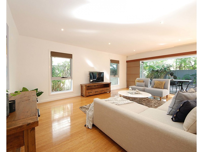 8 Lemana Lane, Burleigh Heads QLD 4220
