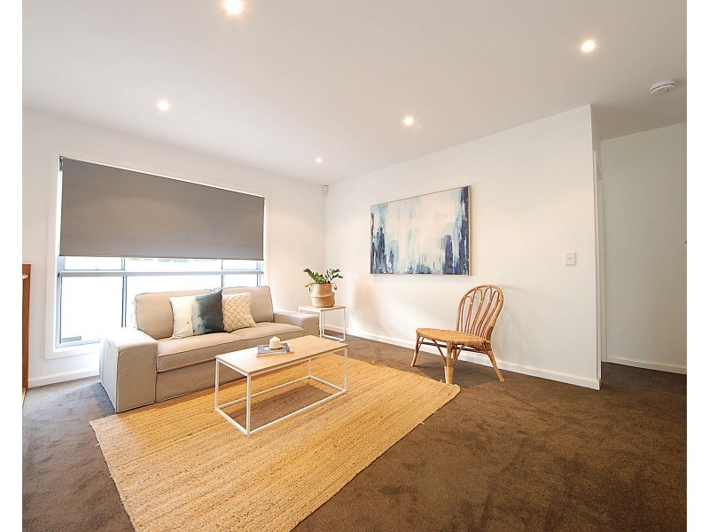 8 Lemana Lane, Burleigh Heads QLD 4220