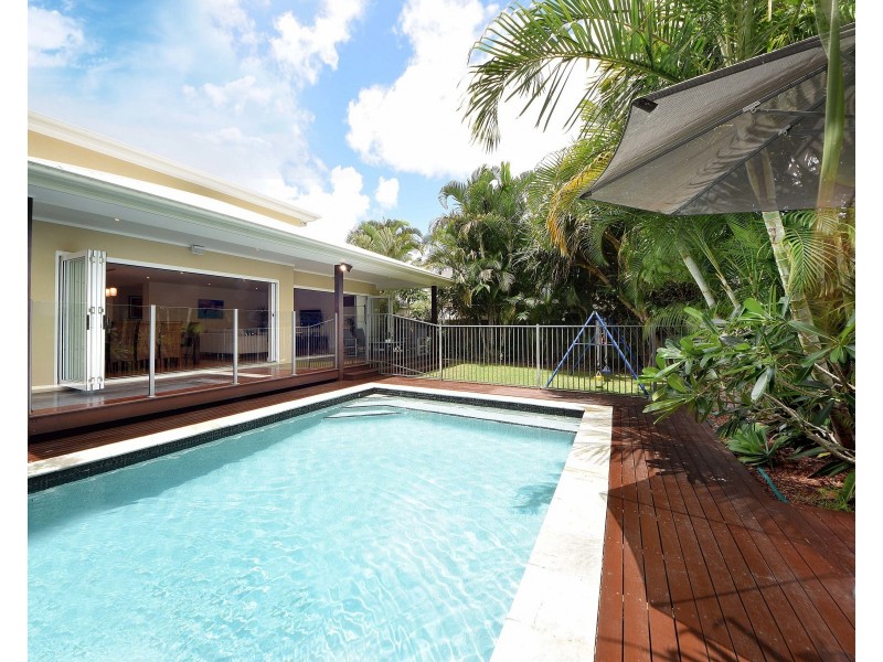 8 Lemana Lane, Burleigh Heads QLD 4220